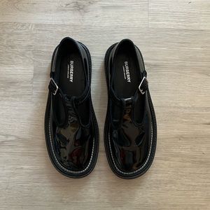 Burberry Mary Jane